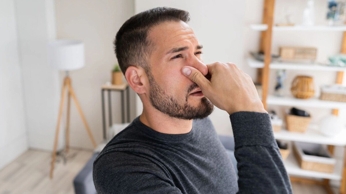 7 odori che rivelano una casa trascurata e come rimediarvi