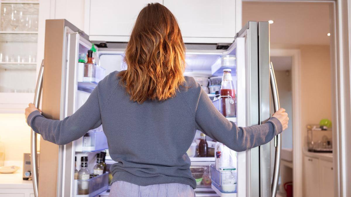 Bosch spiega finalmente come i magneti da frigorifero influenzano la bolletta elettrica