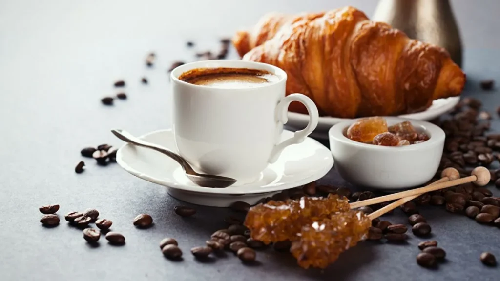 Aggiungi un cucchiaino al caffè del mattino il cervello funzionerà come un supercomputer