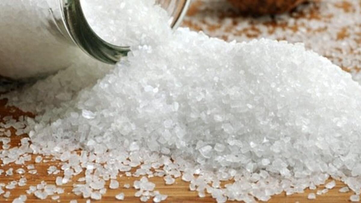 La fuliggine si stacca dal camino e il tiraggio migliora: basta un bicchiere