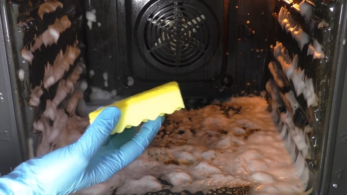 Forno pulito un solo ingrediente segreto e tornerà a splendere e profumare