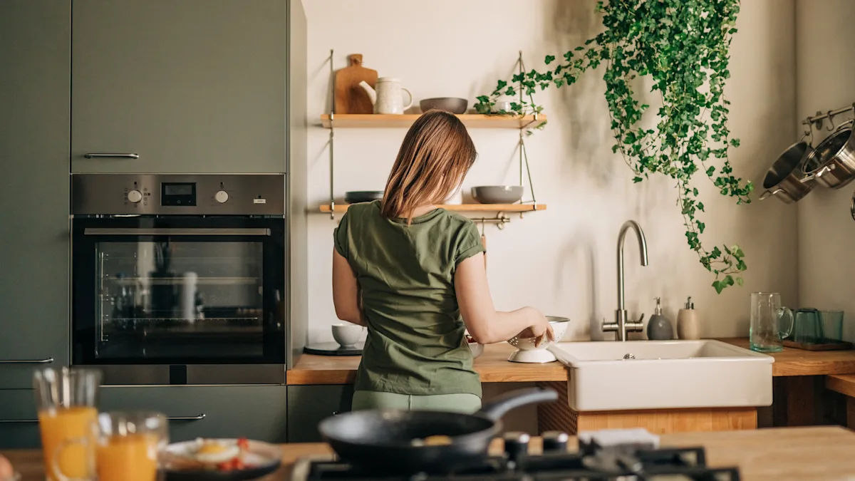 La cattiva padrona di casa si riconosce dalla cucina 10 cose che non dovrebbero esserci in cucina