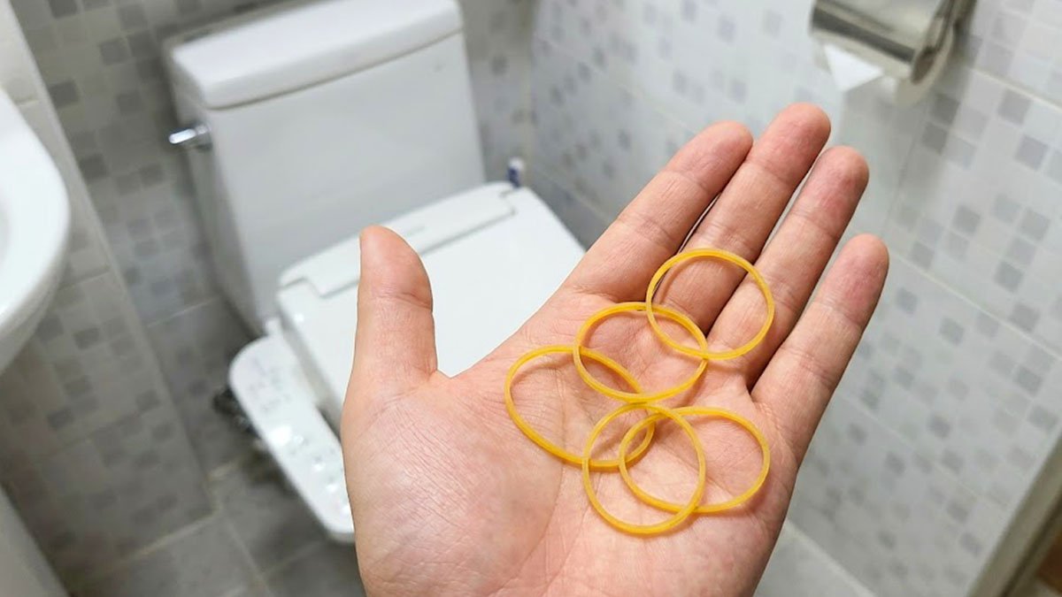 «Non gettate gli elastici gialli, portateli in bagno»... Una volta scoperti questi metodi, li userete per sempre