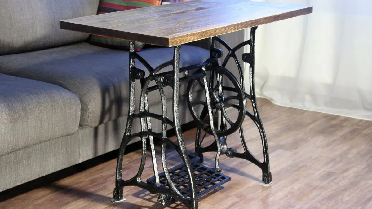 Se avete una vecchia macchina da cucire, avete un tesoro: perché e come trasformarla seguendo questa splendida idea 2 Se avete una vecchia macchina da cucire, avete un tesoro: perché e come trasformarla seguendo questa splendida idea