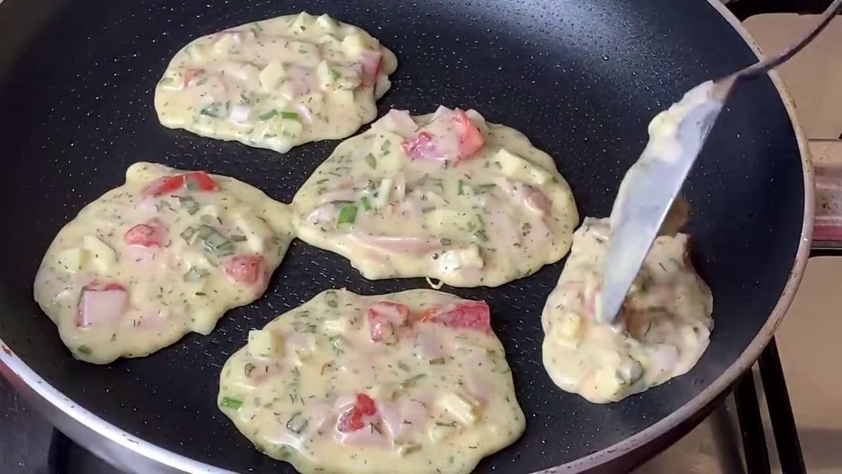 Prendo le uova e una colazione gustosa è pronta in 10 minuti la variante italiana che ha sostituito le uova al tegamino