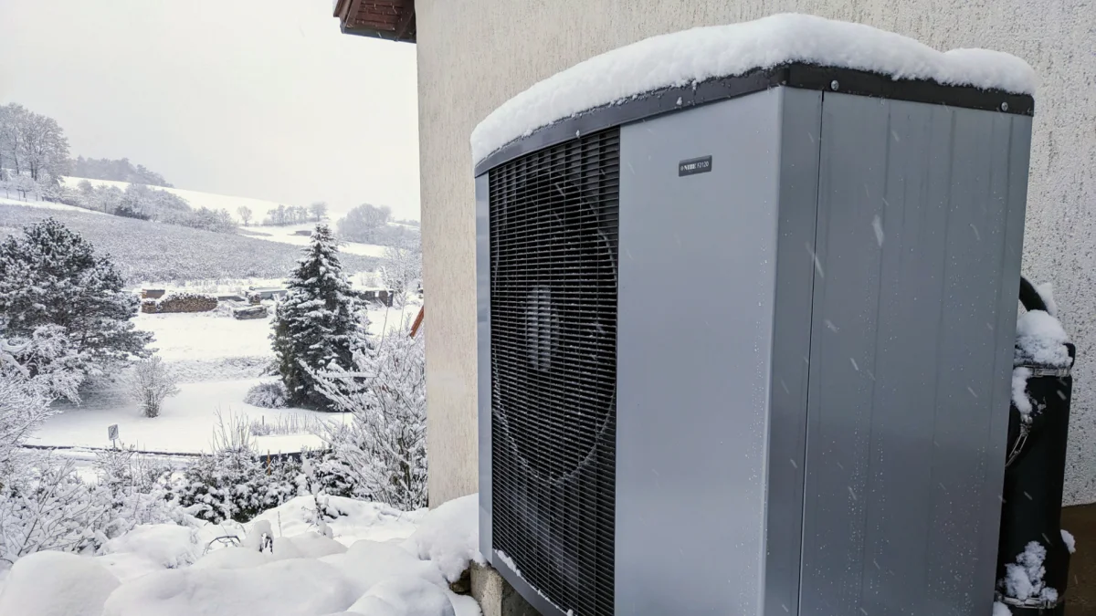 Scoppia la bolla Gli italiani abbandonano le pompe di calore e tornano a ciò che era già stato scartato